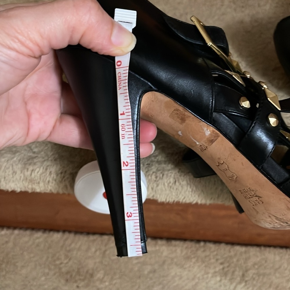 Saks Fifth Avenue Black Heels Gold Accents Women's Size 10M - Picture 11 of 12